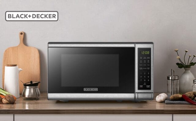 BLACK+DECKER Digital Microwave Oven