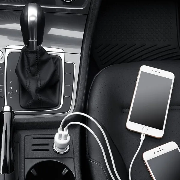 Dual-Port USB Car Charger Adapter for Apple and Android Devices 1